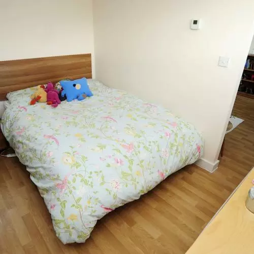 Castle Mill Gatehouse Flat bedroom