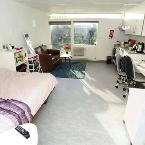 Summertown House East Block Couples Studio