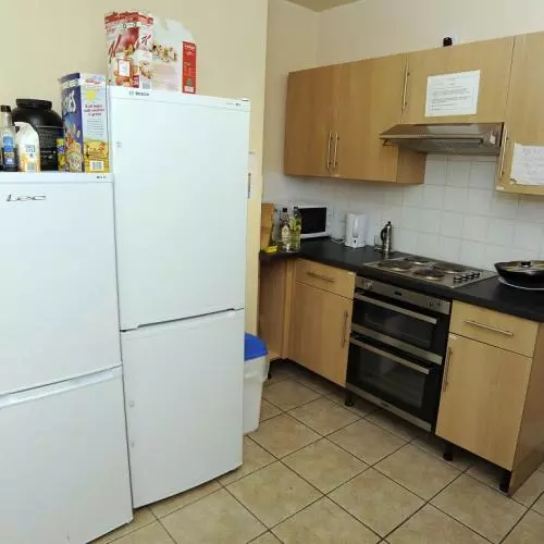 147 Walton Street kitchen
