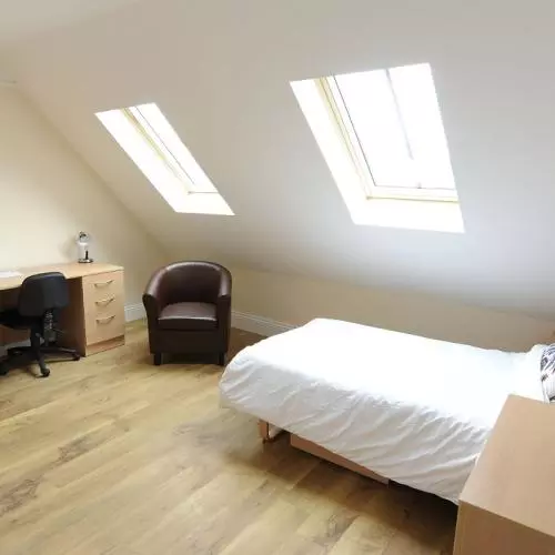 38-40 Woodstock Road skylight